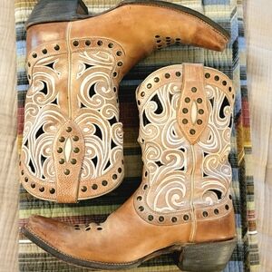 Ariat Womens Cowgirl Boots, Sz 10